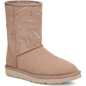 UGG beach wood and goldtone burst classic short